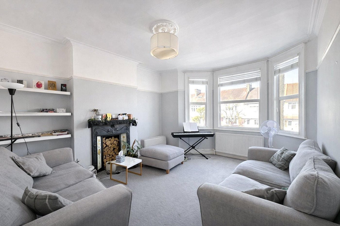 2 bedroom property for sale in London | Robinson Jackson