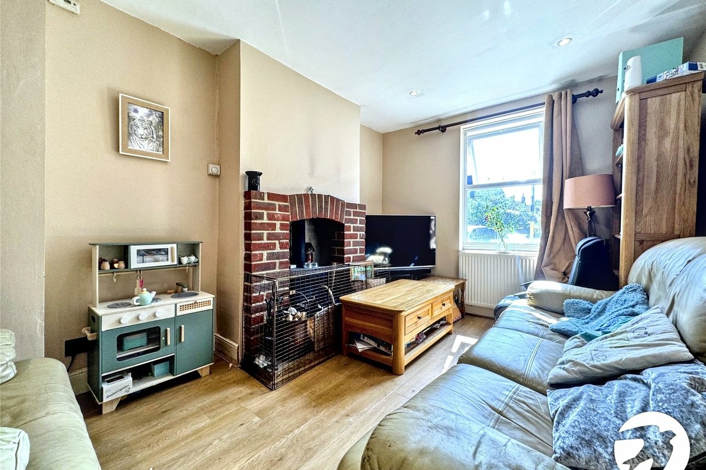 2 bedroom house for sale in Maidstone | Robinson Michael & Jackson