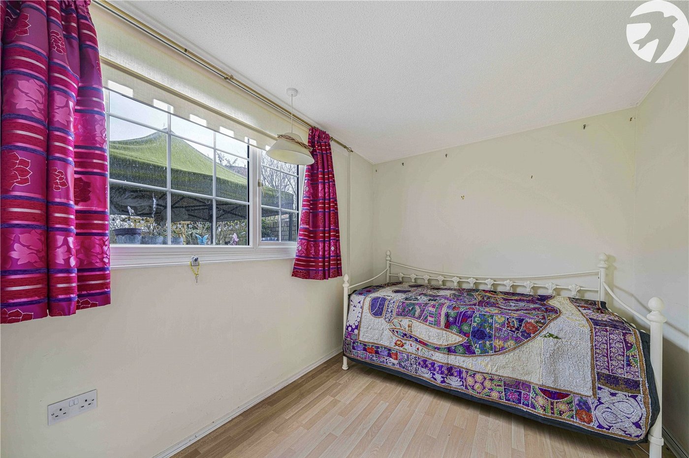 3 bedroom property for sale in Dartford | Robinson Jackson