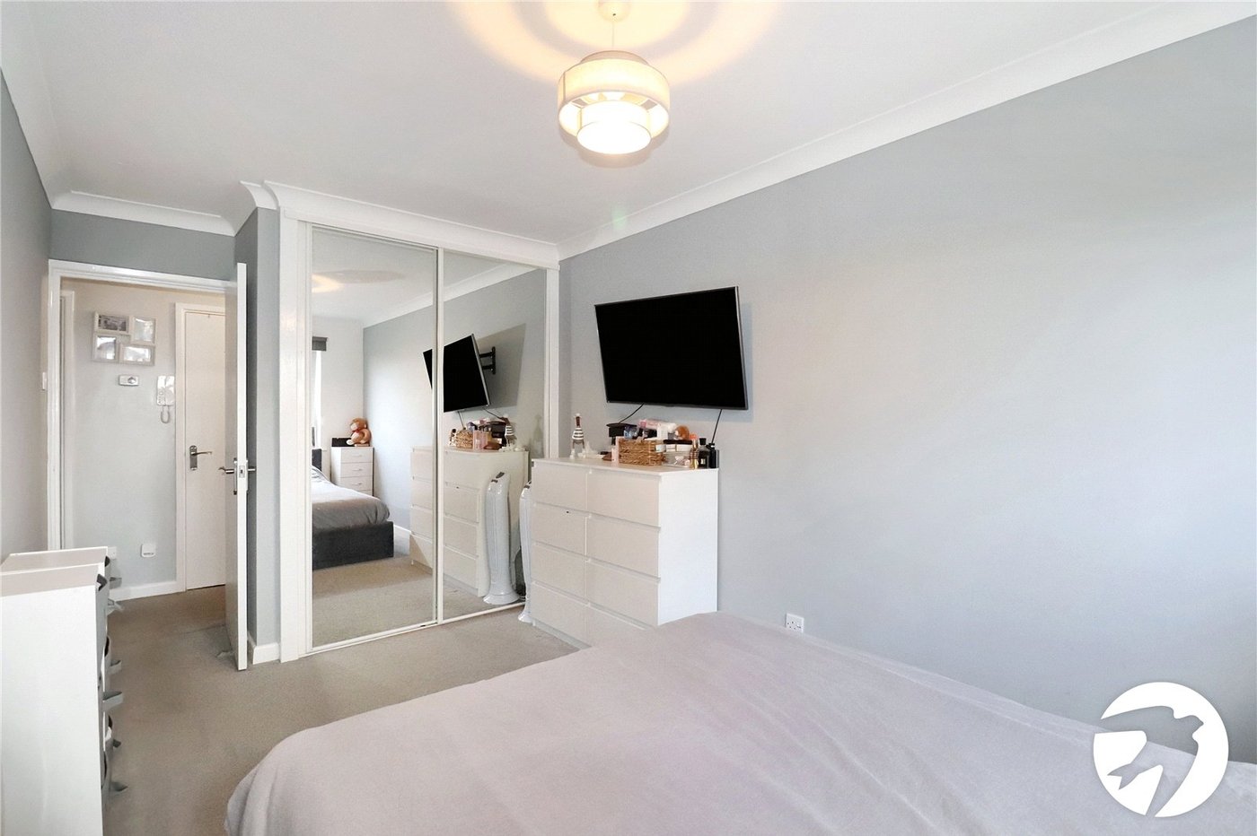2 bedroom property for sale in Belvedere | Robinson Jackson