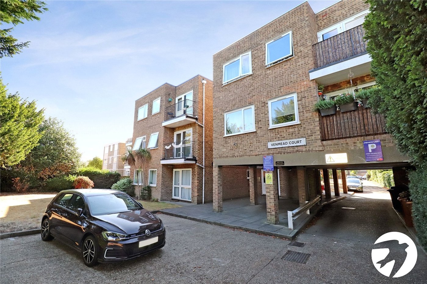 2 bedroom property for sale in Belvedere | Robinson Jackson