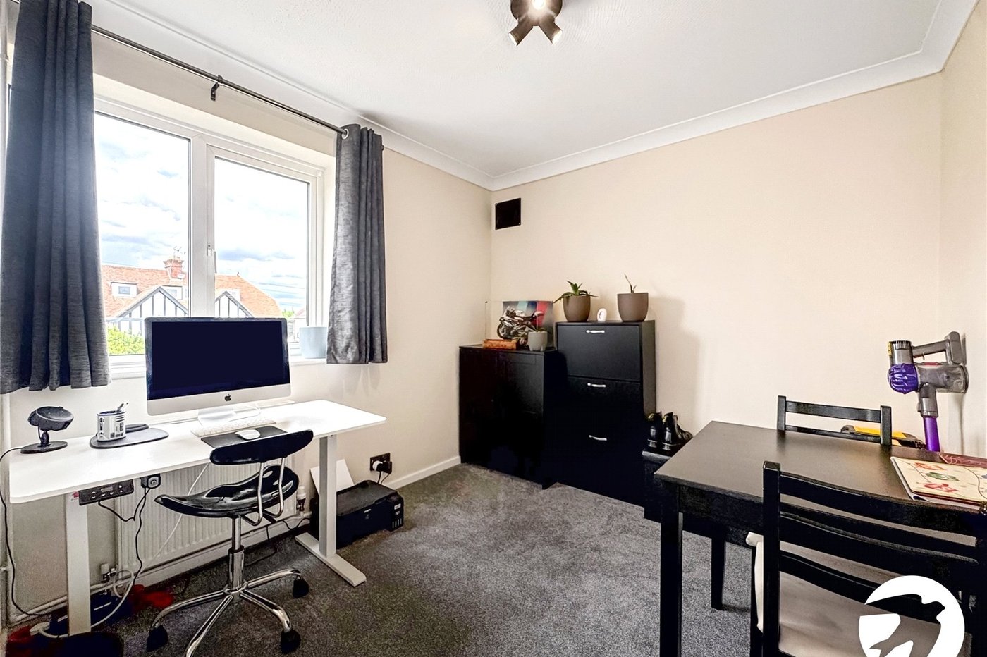 2 bedroom property for sale in Maidstone | Robinson Michael & Jackson