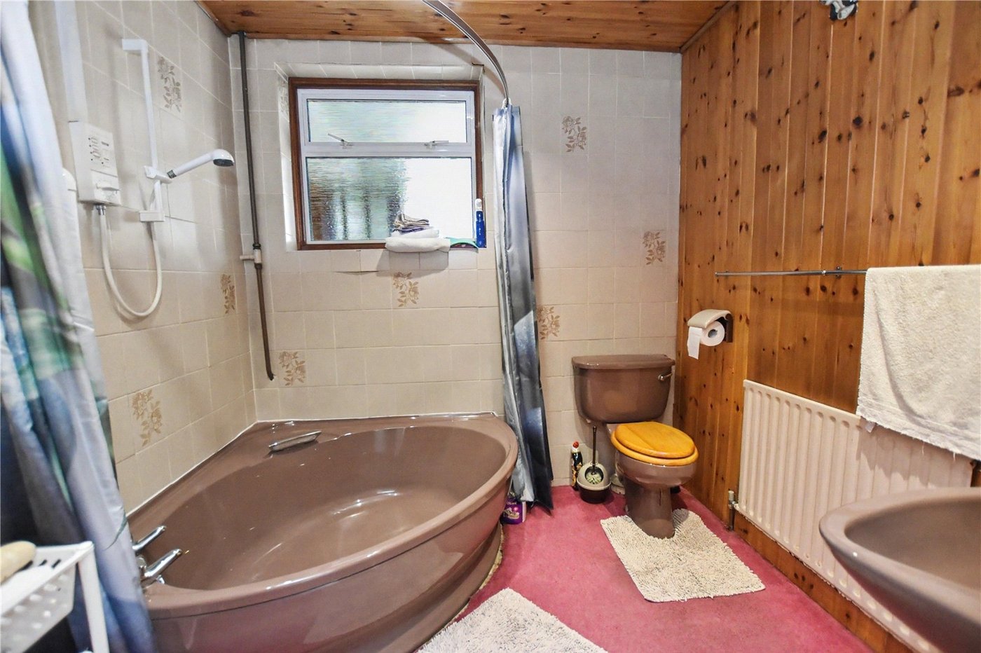 3 bedroom bungalow for sale in Bexleyheath | Robinson Jackson