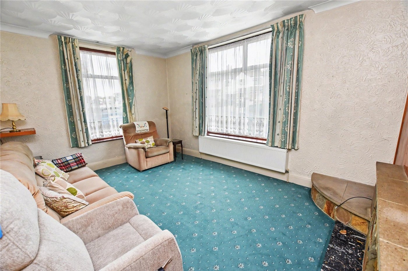 3 bedroom bungalow for sale in Bexleyheath | Robinson Jackson