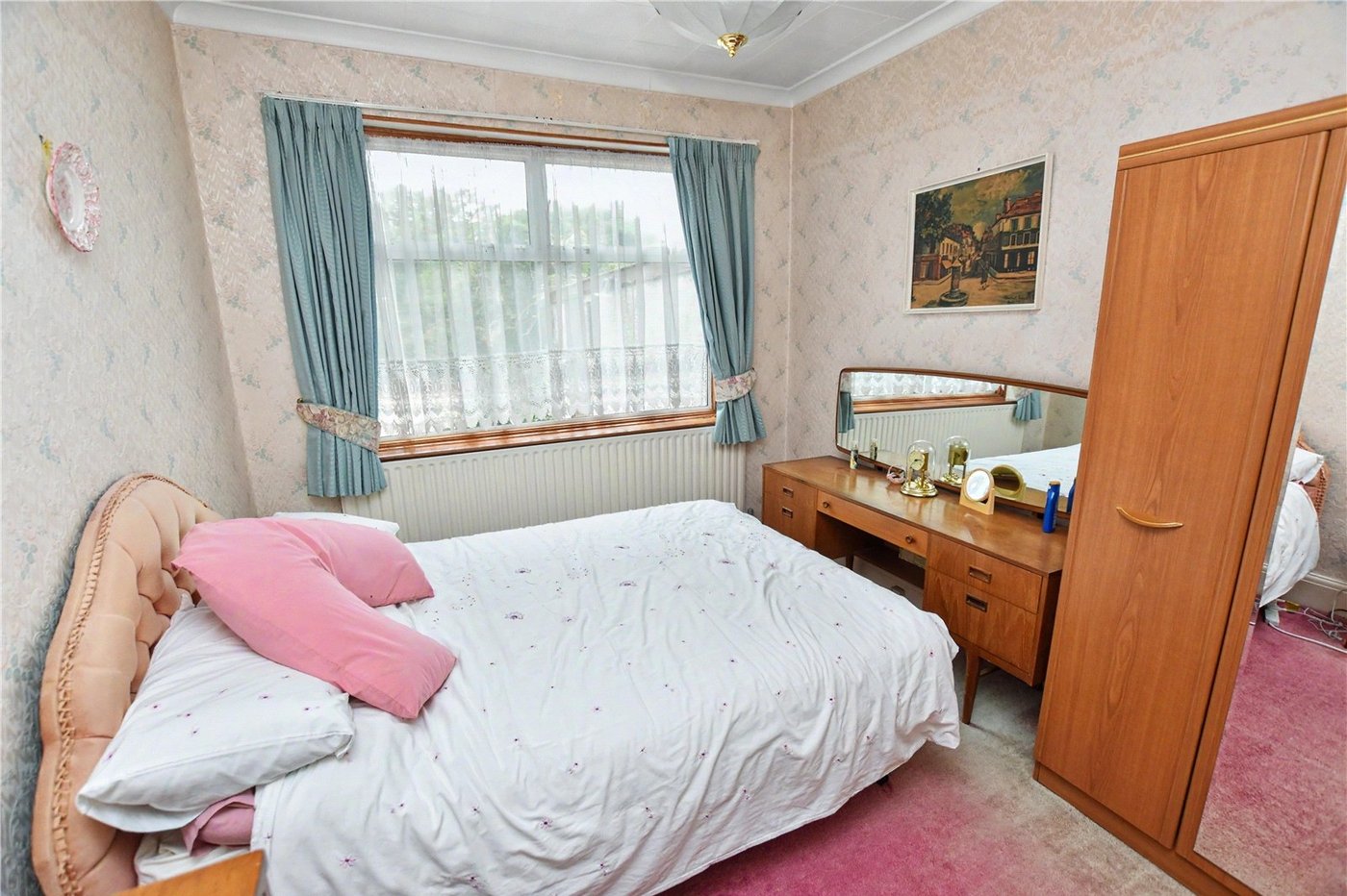 3 bedroom bungalow for sale in Bexleyheath | Robinson Jackson