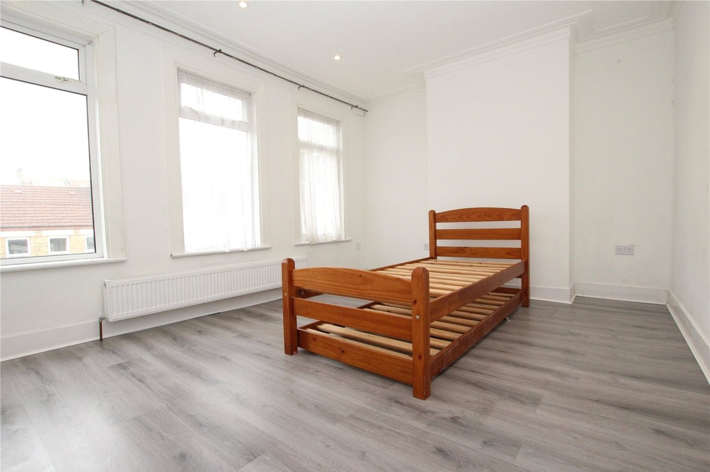 3 bedroom house for sale in Plumstead | Robinson Jackson
