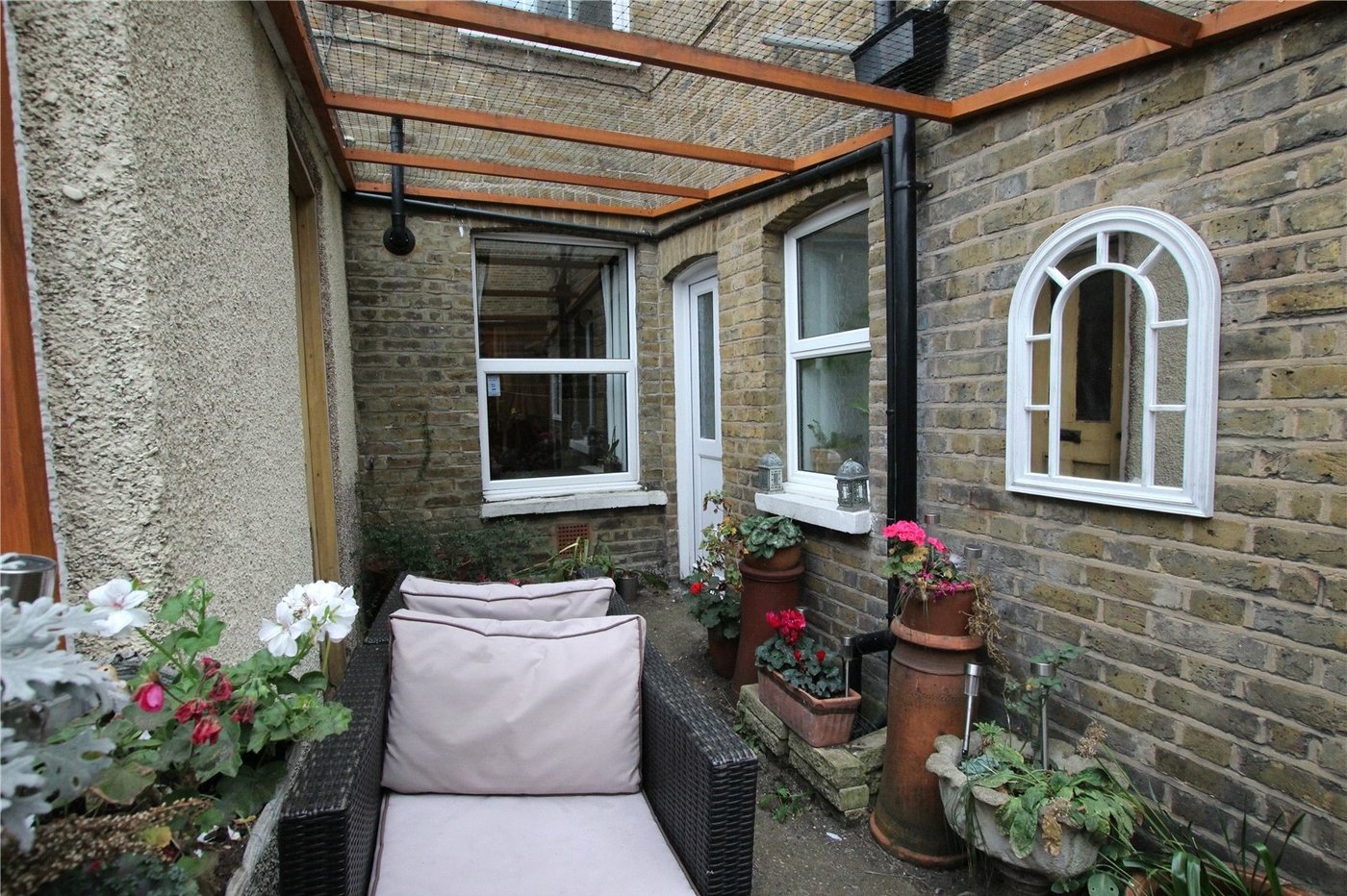 1 bedroom property for sale in Plumstead | Robinson Jackson