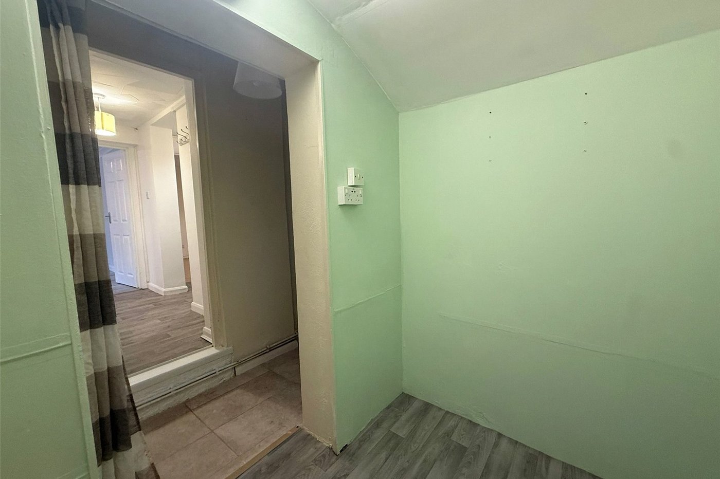 1 bedroom property for sale in Northfleet | Robinson Michael & Jackson