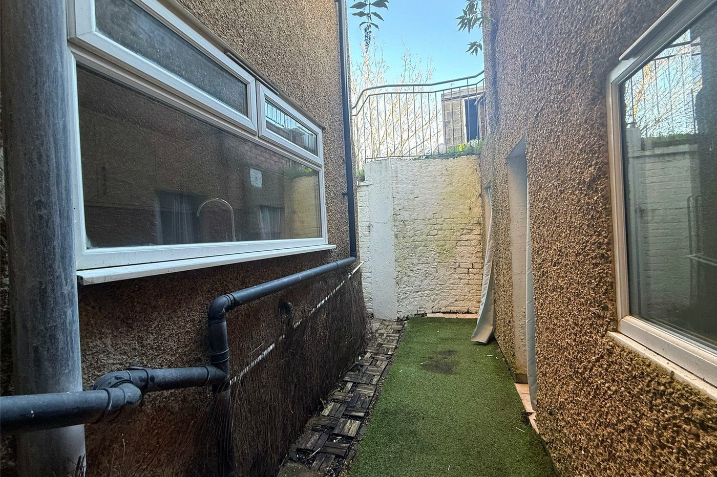 1 bedroom property for sale in Northfleet | Robinson Michael & Jackson