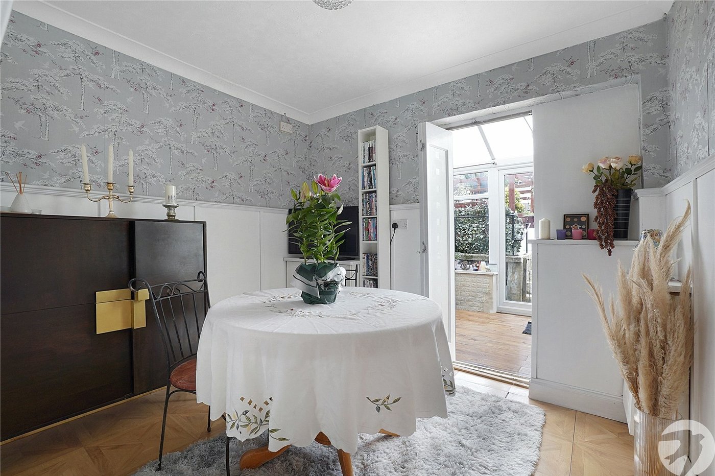 4 bedroom bungalow for sale in Halling | Robinson Michael & Jackson