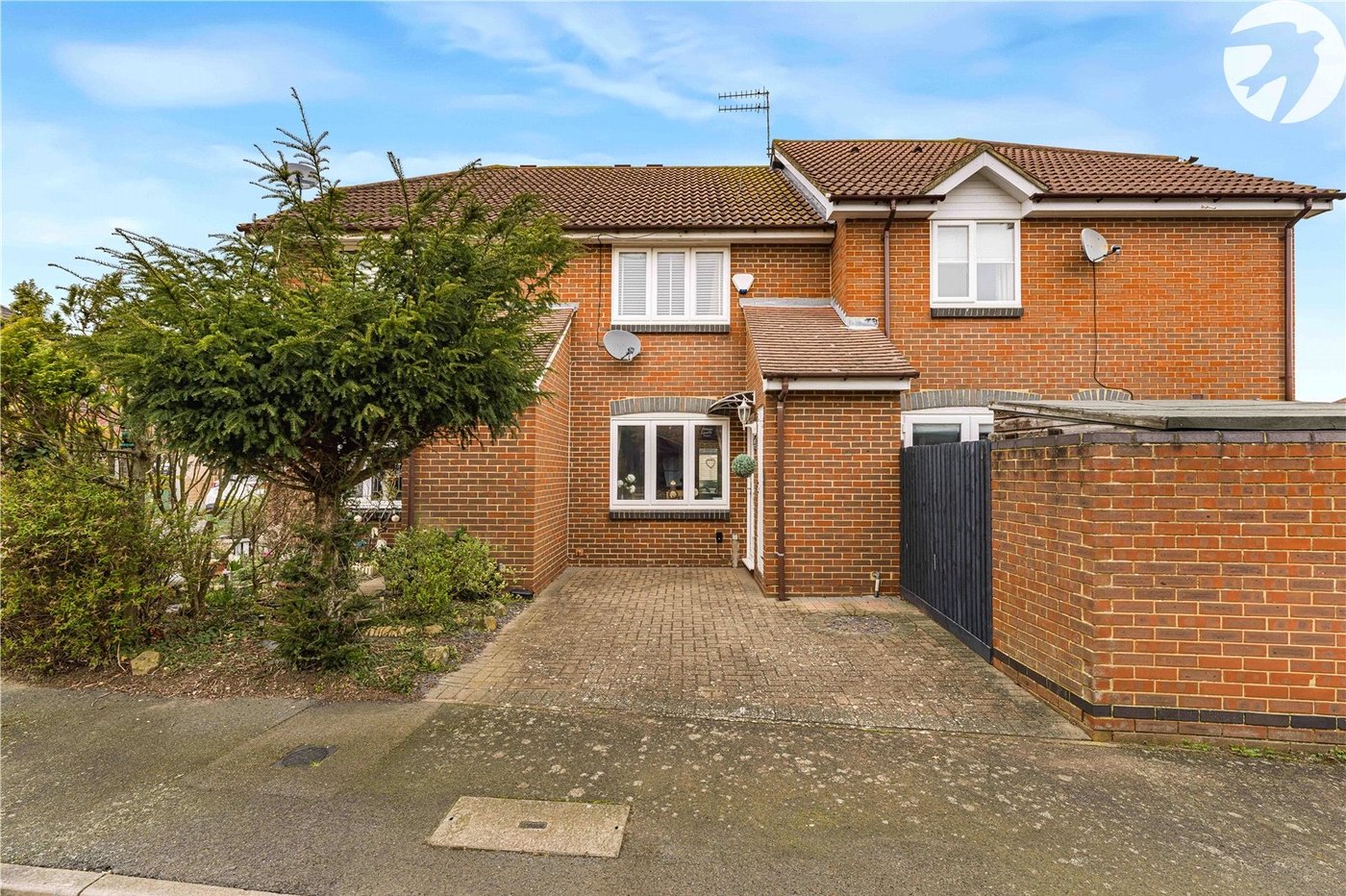 2 bedroom house for sale in Greenhithe | Robinson Jackson