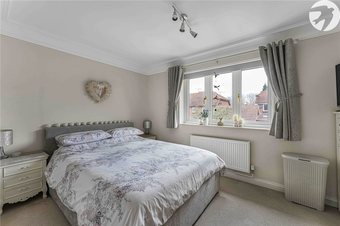 2 bedroom house for sale in Greenhithe | Robinson Jackson
