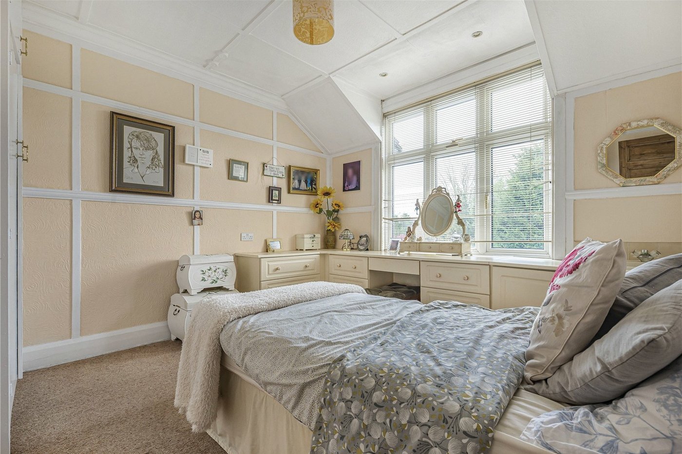 4 bedroom house for sale in Dartford | Robinson Jackson