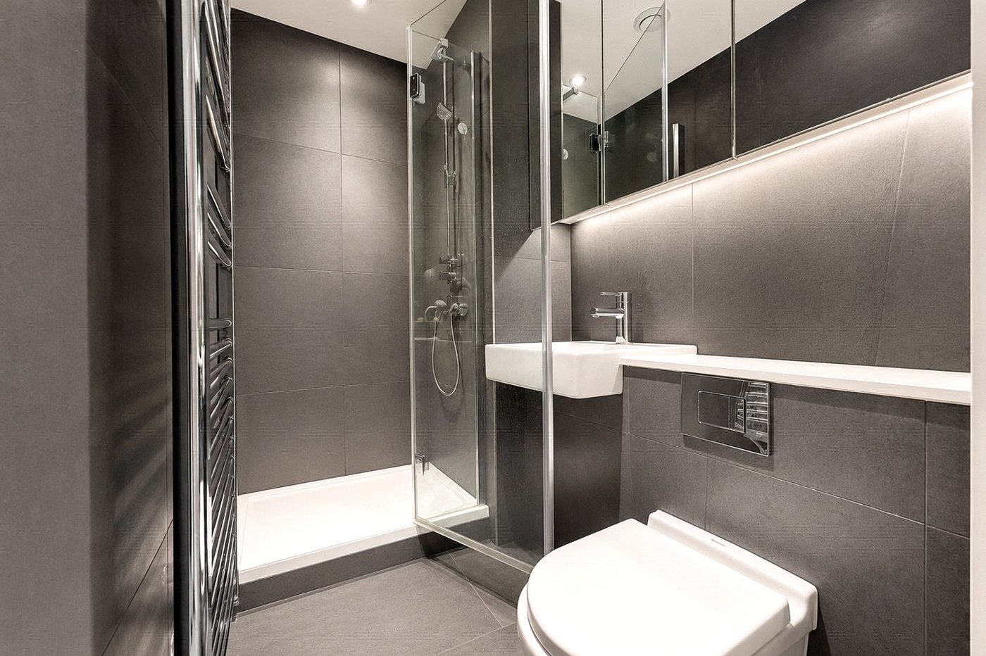 2 bedroom property for sale in London | Robinson Jackson