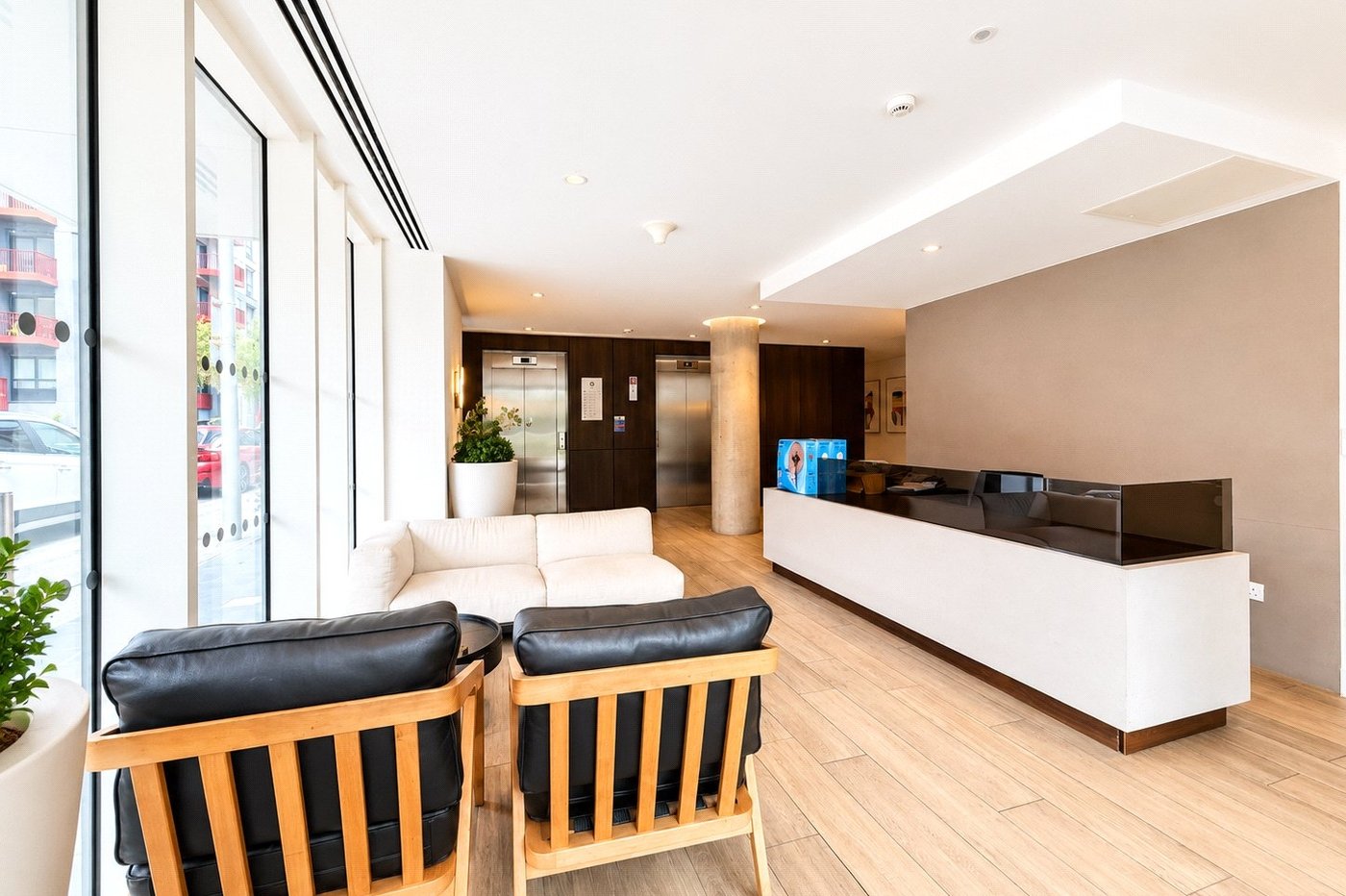 2 bedroom property for sale in London | Robinson Jackson