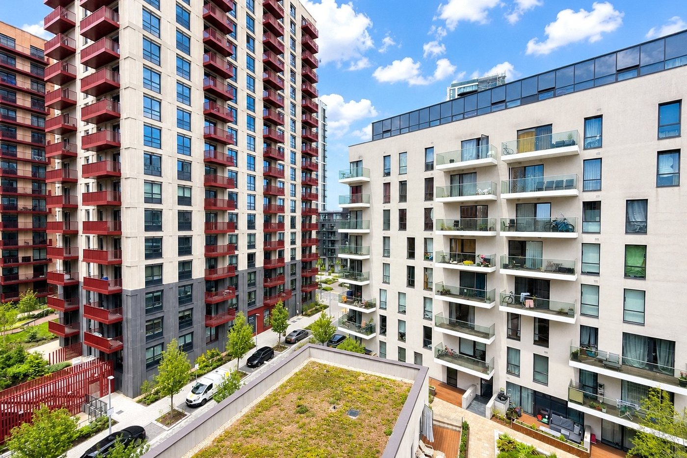 2 bedroom property for sale in London | Robinson Jackson