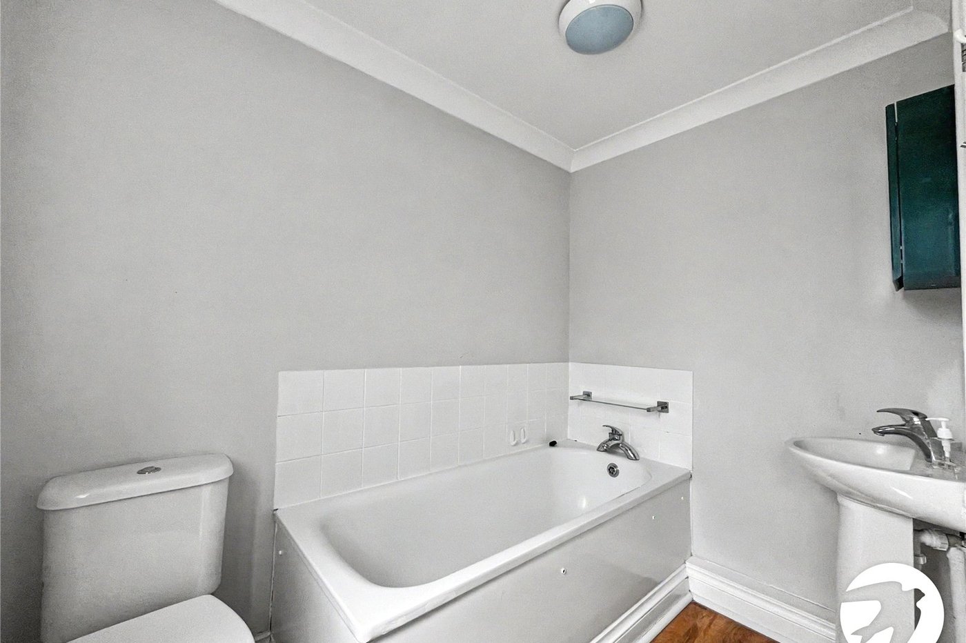2 bedroom house for sale in Weedswood | Robinson Michael & Jackson