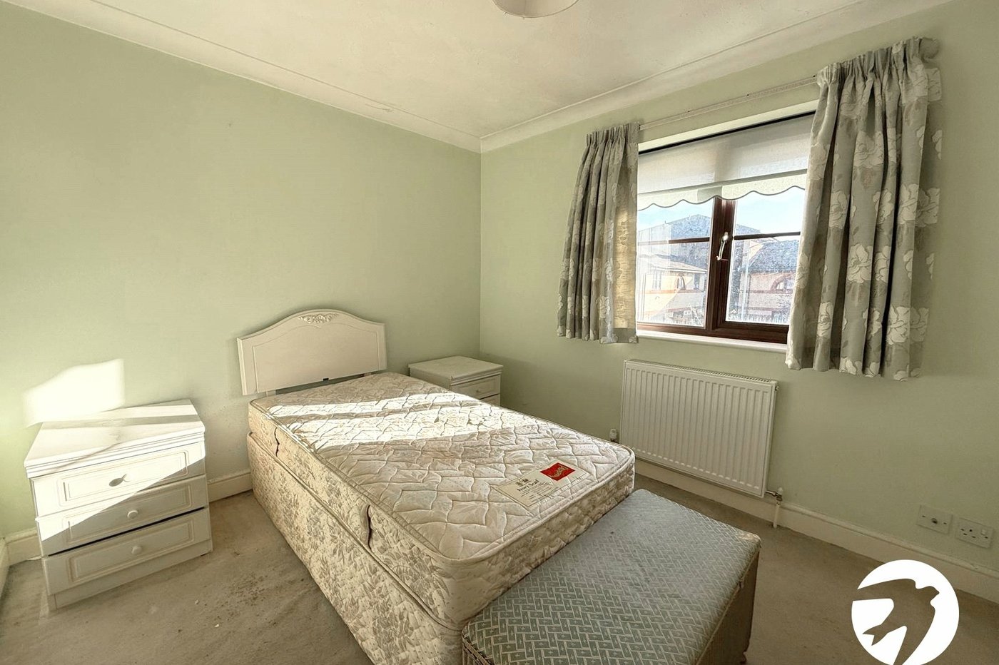 2 bedroom house for sale in London | Robinson Jackson