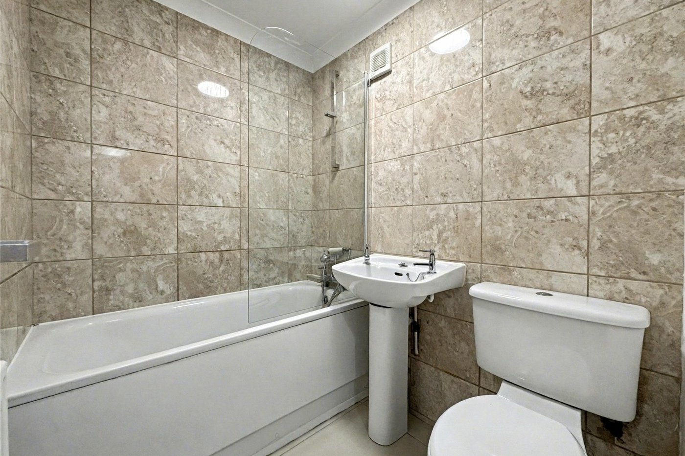 1 bedroom property for sale in Hempstead | Robinson Michael & Jackson