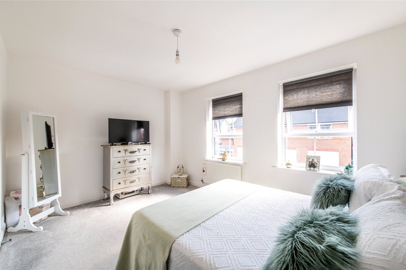 3 bedroom property for sale in Allington | Robinson Michael & Jackson