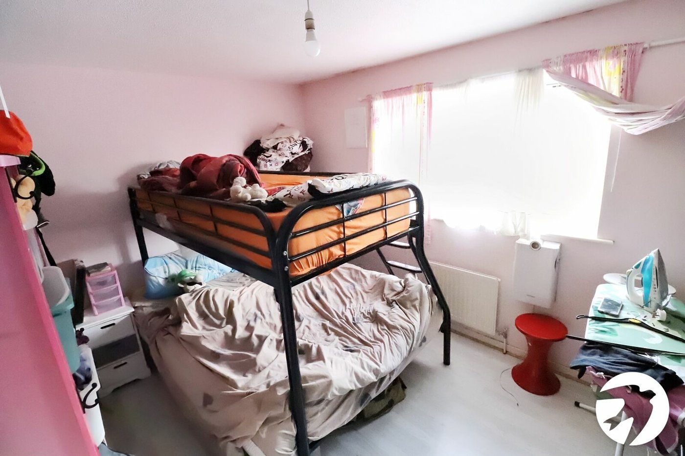 2 bedroom house for sale in London | Robinson Jackson