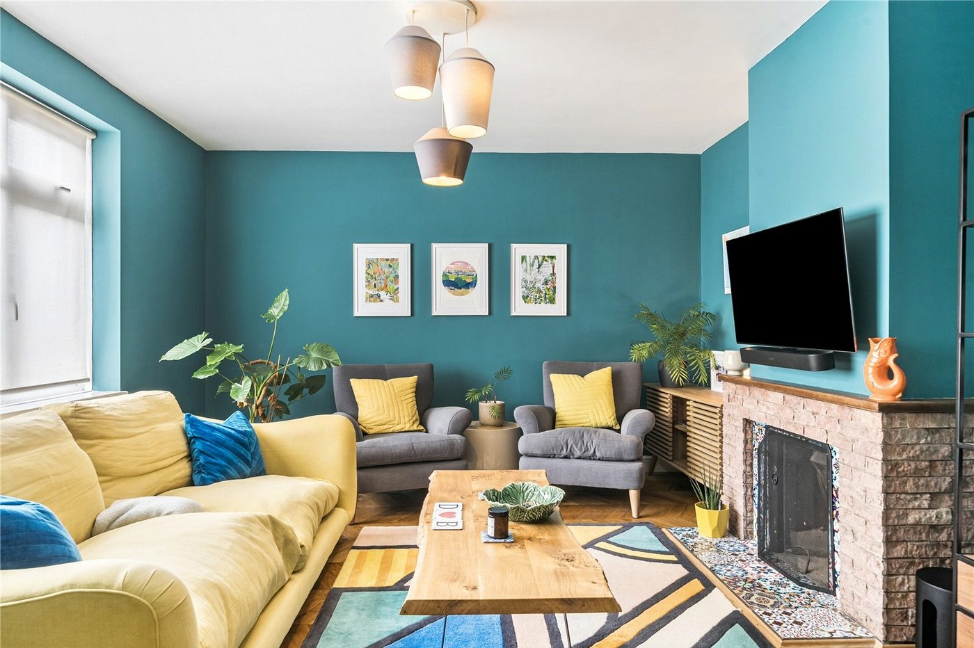 3 bedroom house for sale in London | Robinson Jackson