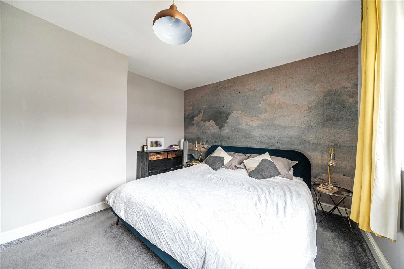 3 bedroom house for sale in London | Robinson Jackson