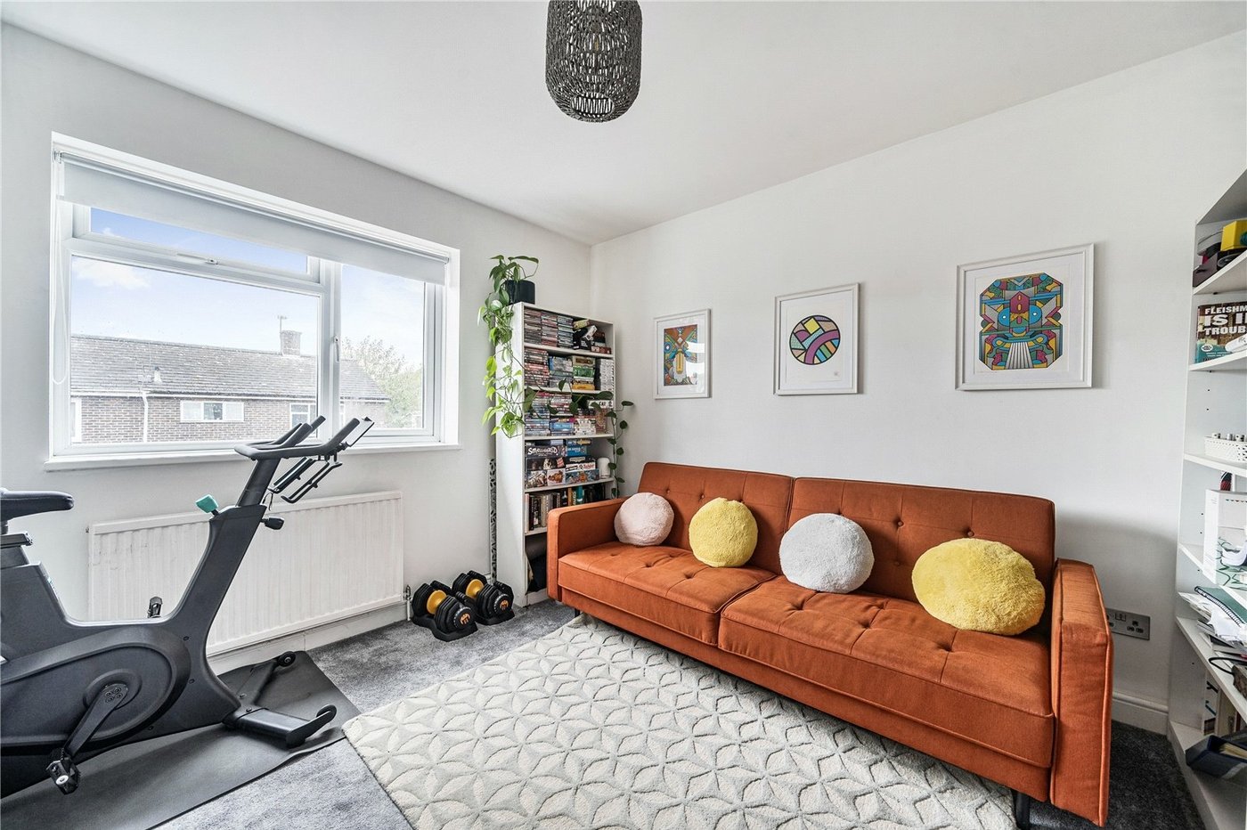 3 bedroom house for sale in London | Robinson Jackson