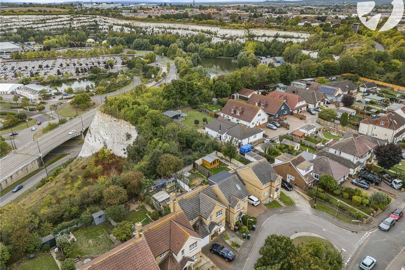 4 bedroom house for sale in Greenhithe | Robinson Jackson