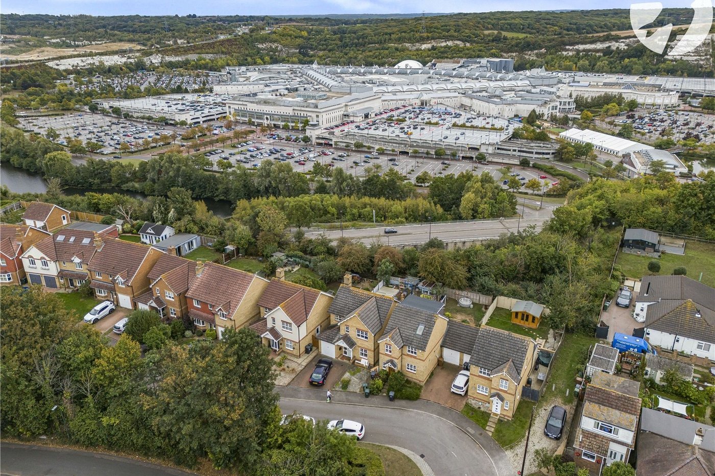 4 bedroom house for sale in Greenhithe | Robinson Jackson