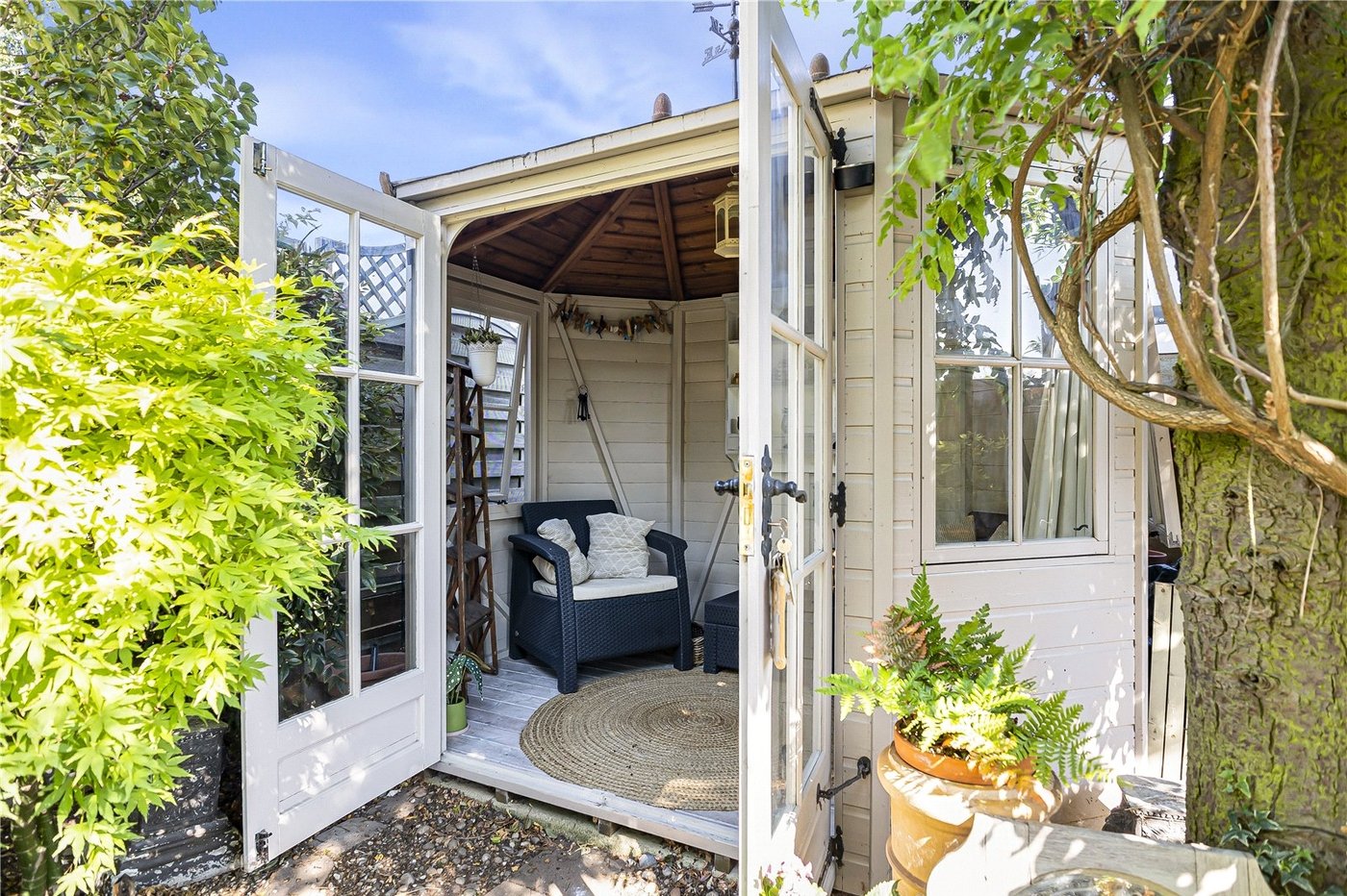 3 bedroom house for sale in Hextable | Robinson Jackson