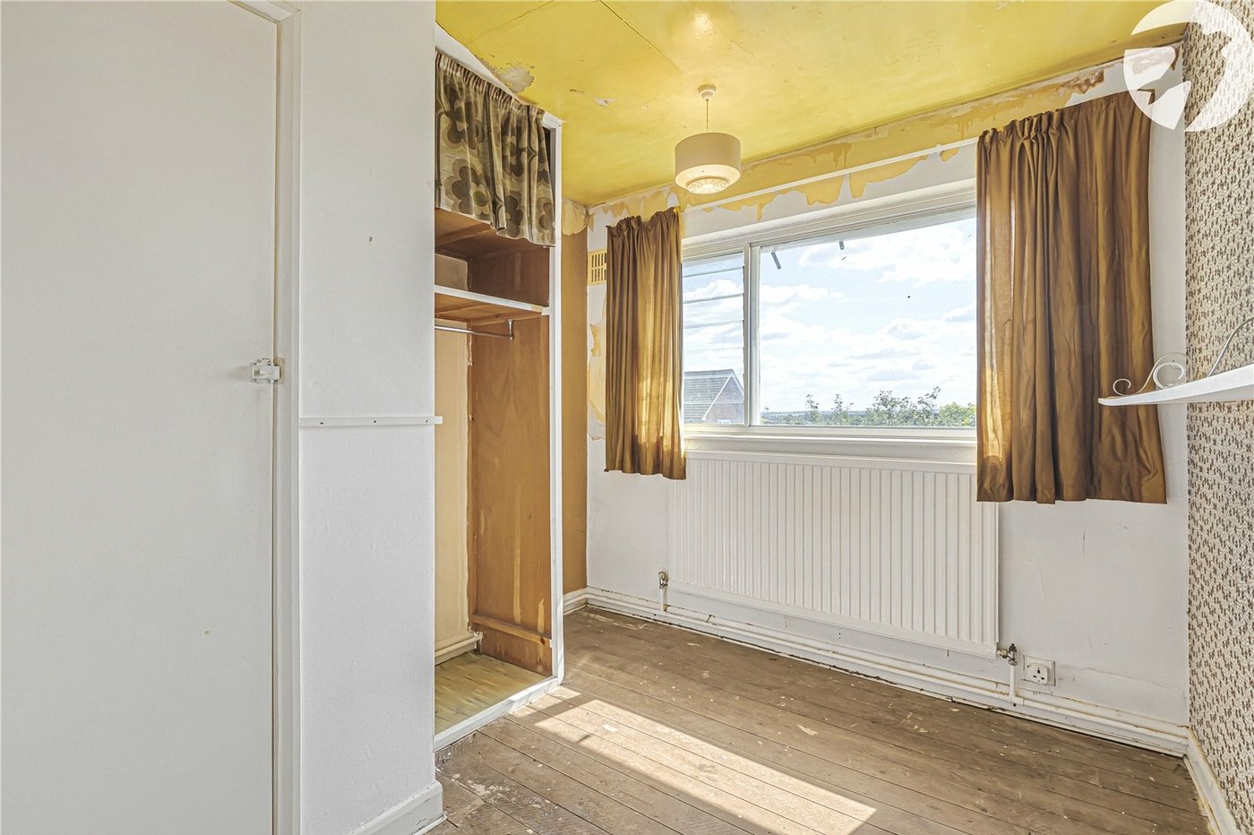 3 bedroom house for sale in Hextable | Robinson Jackson