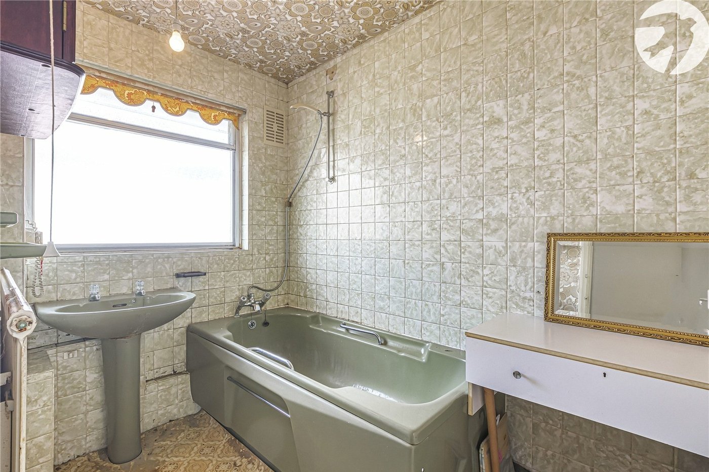 3 bedroom house for sale in Hextable | Robinson Jackson