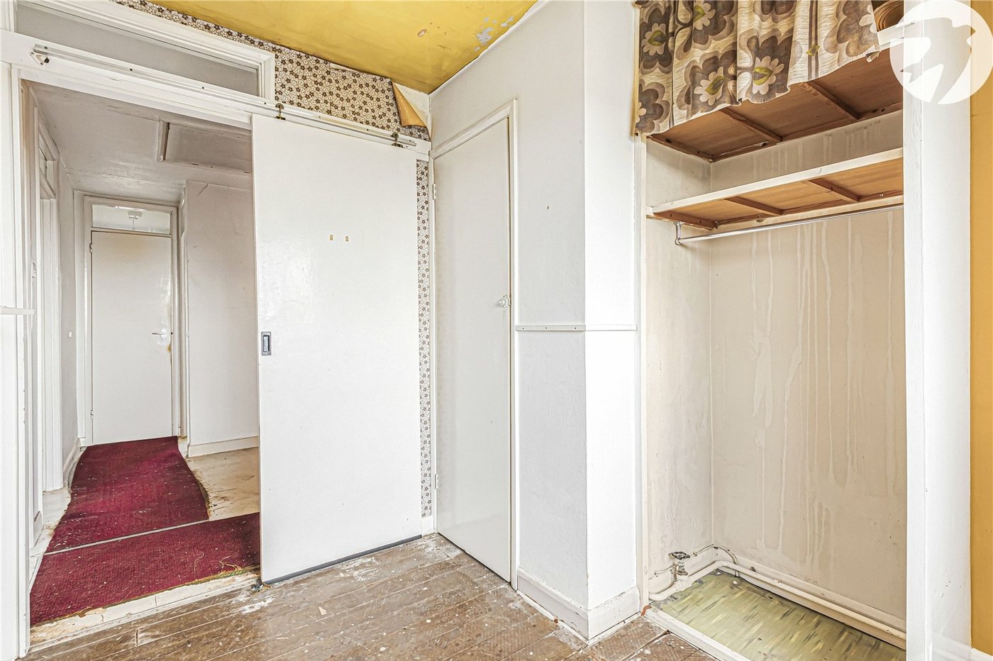 3 bedroom house for sale in Hextable | Robinson Jackson