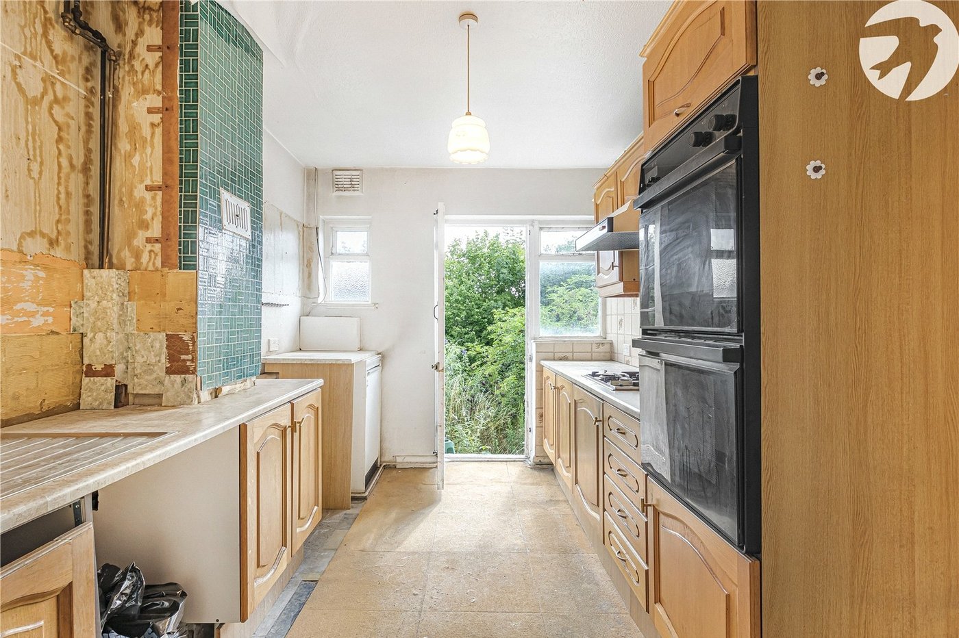 3 bedroom house for sale in Hextable | Robinson Jackson