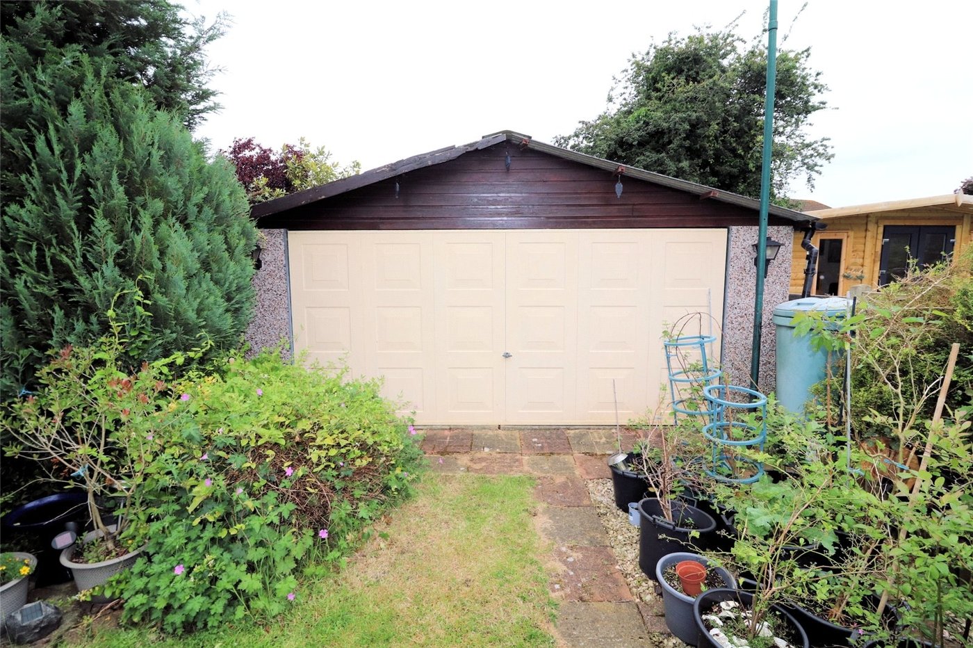 house for sale in Erith, DA8 Robinson Jackson