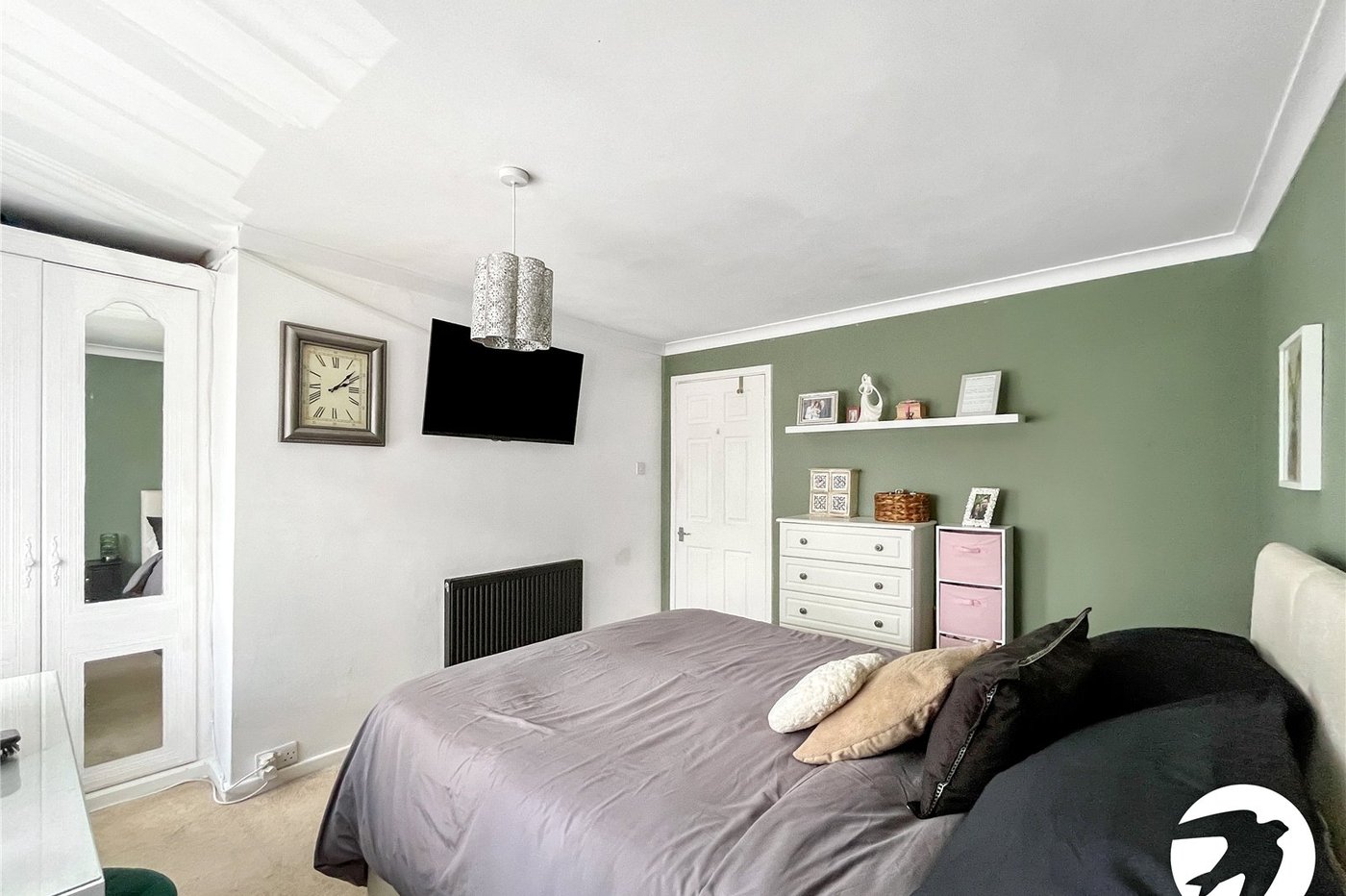 3 bedroom house for sale in Newington | Robinson Michael & Jackson