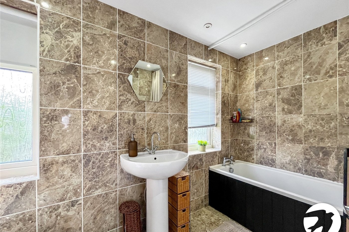 3 bedroom house for sale in Newington | Robinson Michael & Jackson