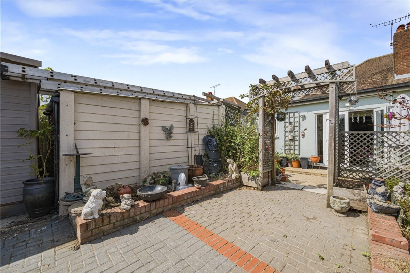 3 bedroom bungalow for sale in St Pauls Cray | Robinson Jackson
