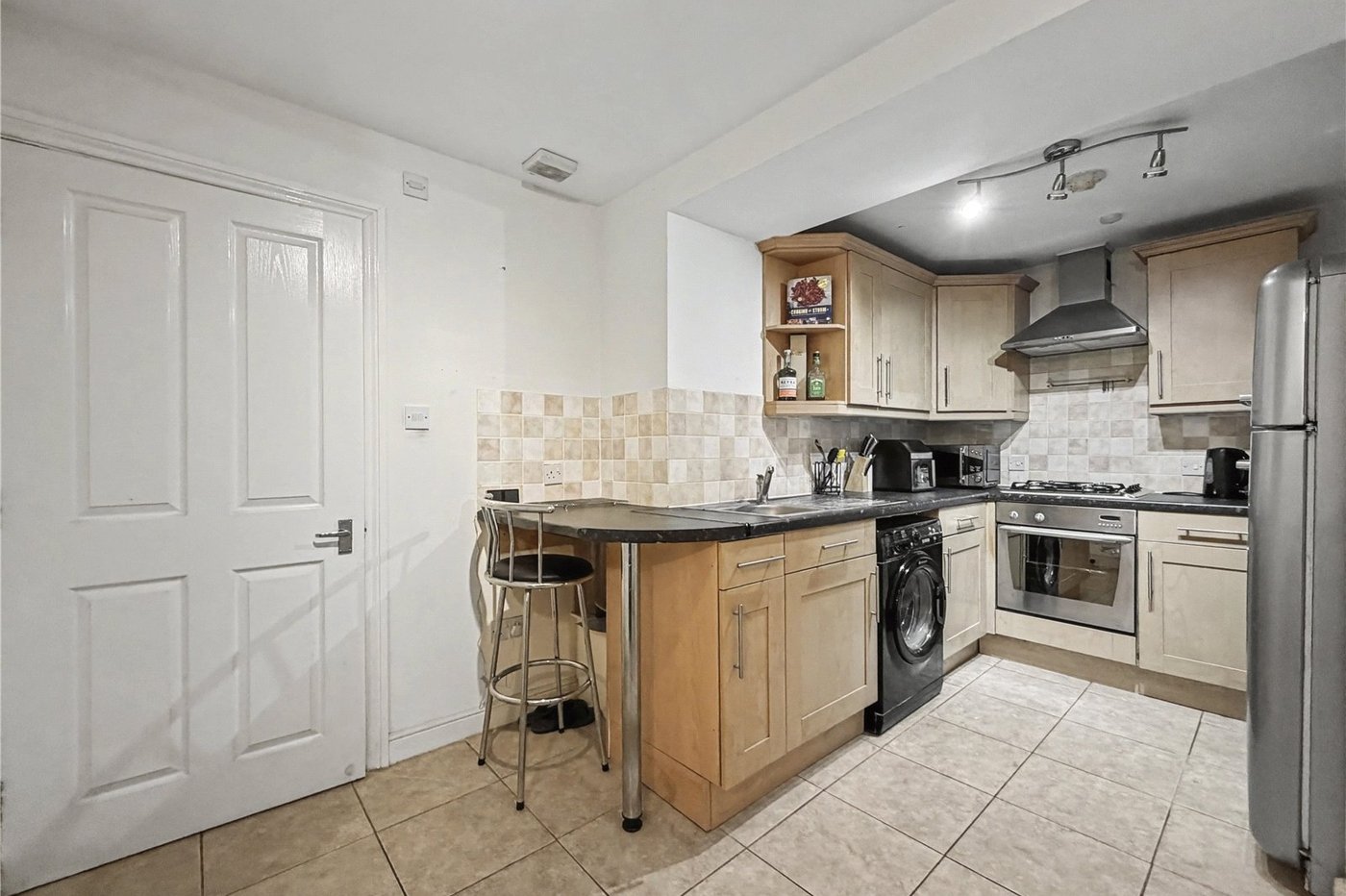 2 bedroom property to rent in Brompton | Robinson Michael & Jackson