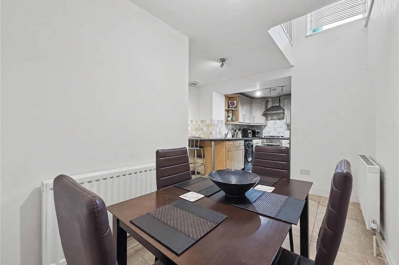 2 bedroom property to rent in Brompton | Robinson Michael & Jackson