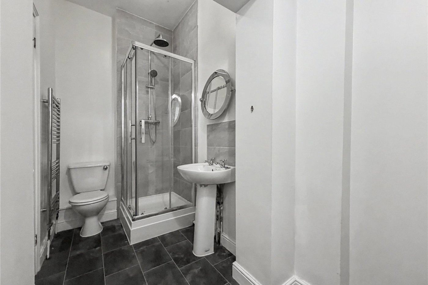 2 bedroom property to rent in Brompton | Robinson Michael & Jackson