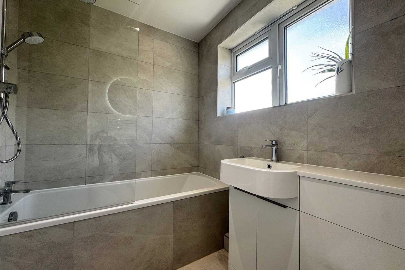 3 bedroom house for sale in Rainham | Robinson Michael & Jackson