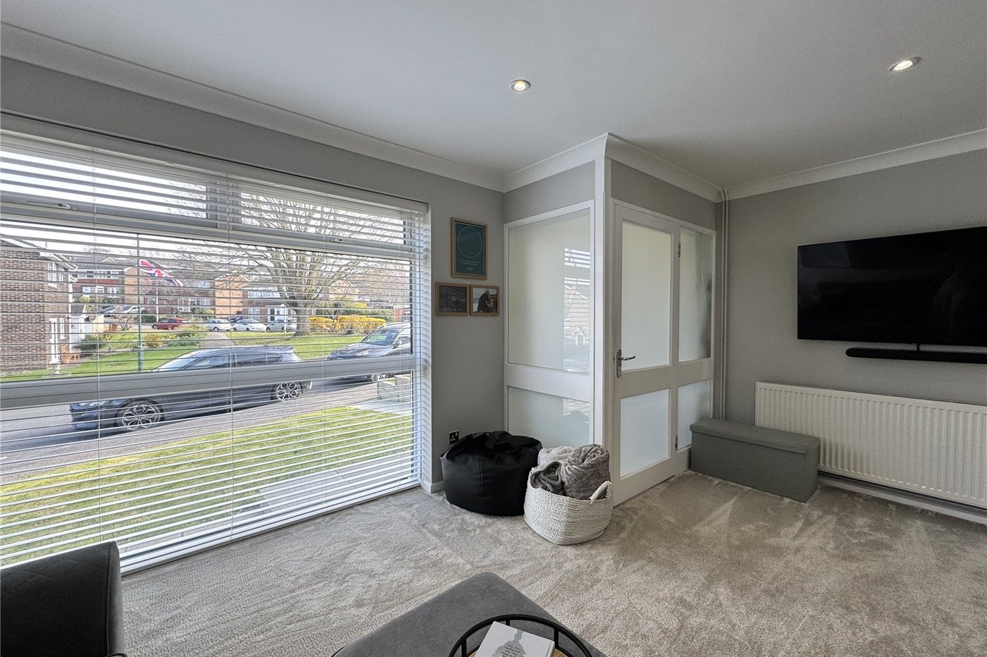 3 bedroom house for sale in Rainham | Robinson Michael & Jackson