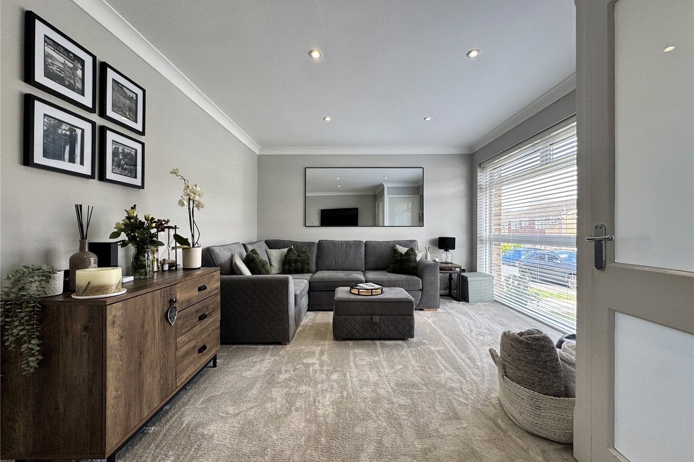 3 bedroom house for sale in Rainham | Robinson Michael & Jackson