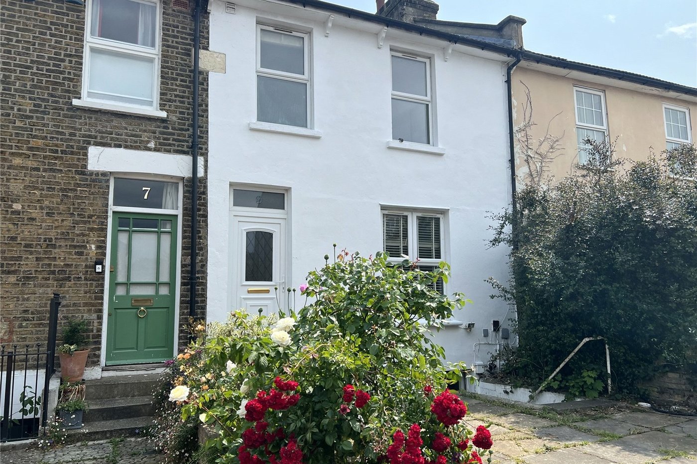 2 bedroom property for sale in Plumstead Common | Robinson Jackson