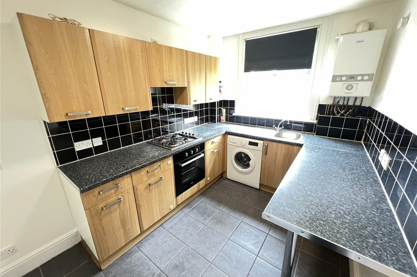 2 bedroom property for sale in Plumstead Common | Robinson Jackson