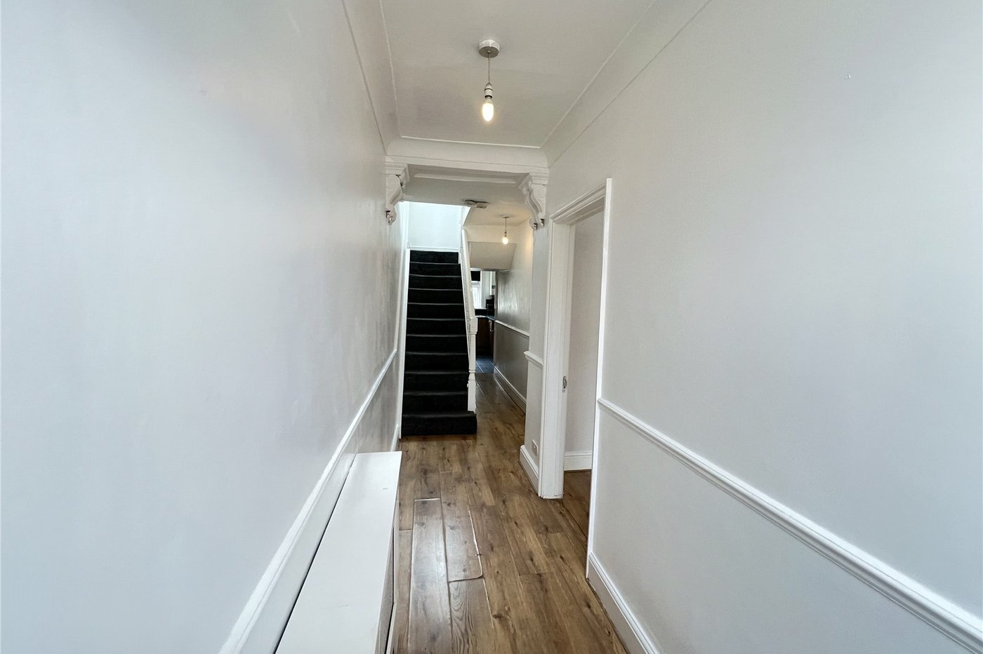 2 bedroom property for sale in Plumstead Common | Robinson Jackson