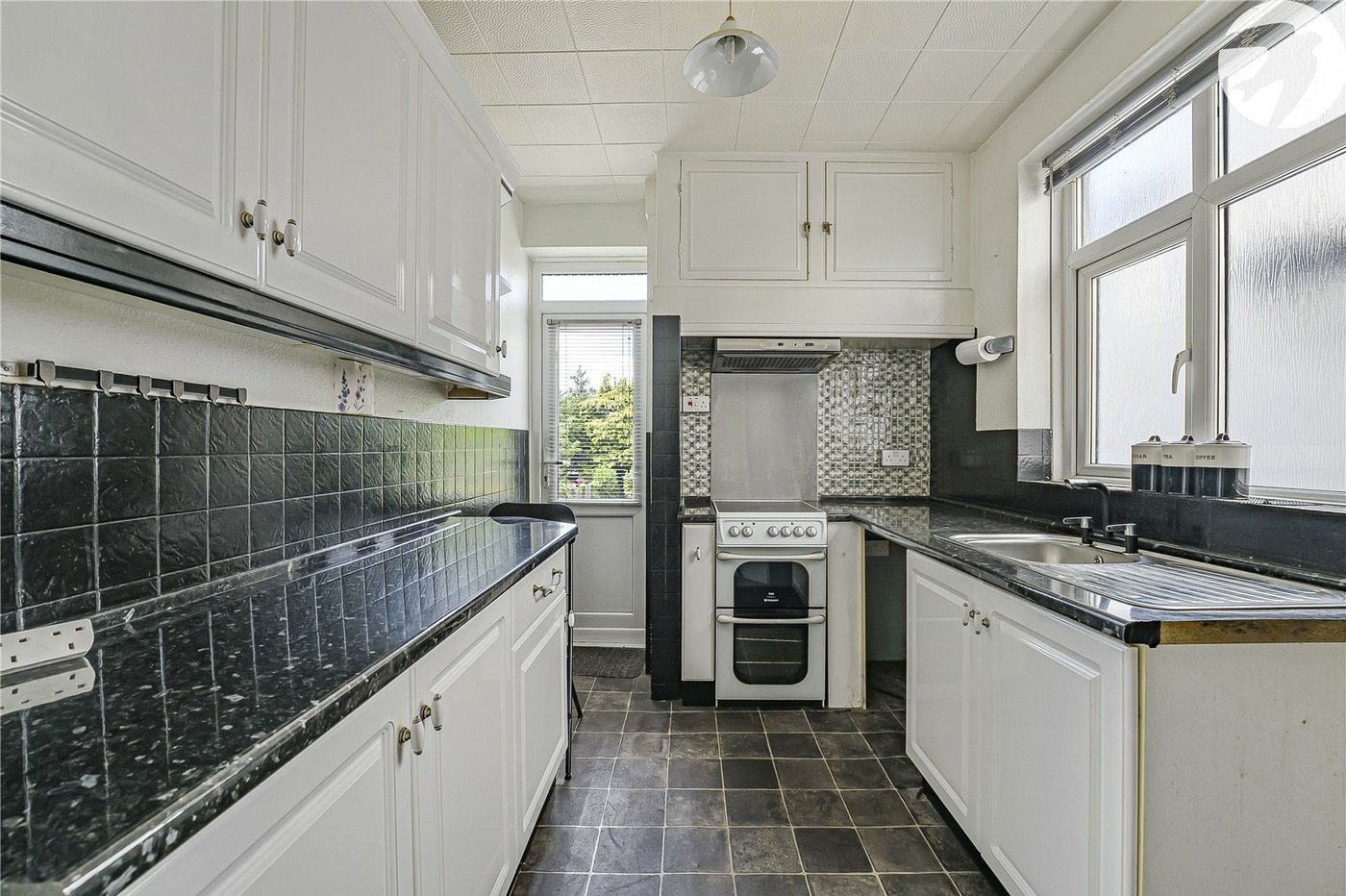 3 bedroom house for sale in Shooters Hill | Robinson Jackson