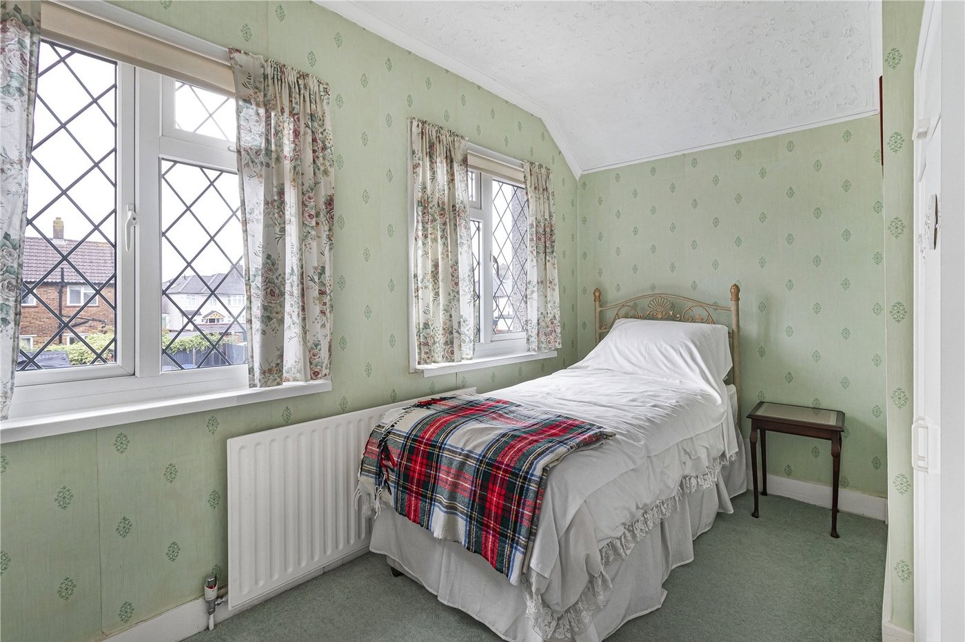 2 bedroom house for sale in Welling | Robinson Jackson
